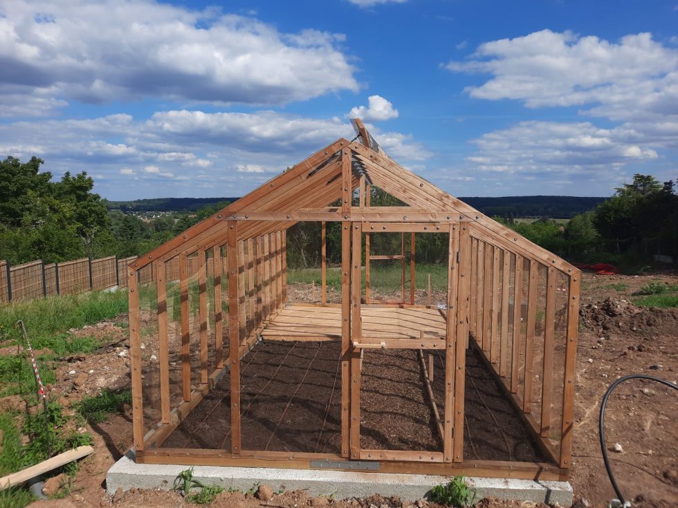 Montage Dune Serre De Jardin Cologique Paysage Comestible