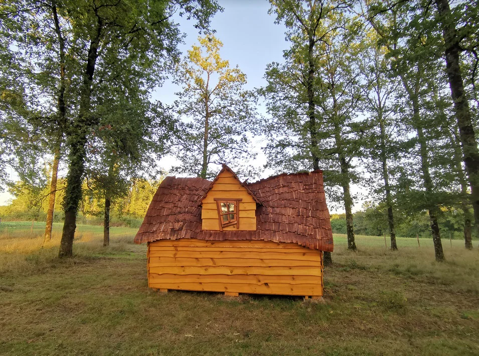 Cabane en bois - hébergement insolite